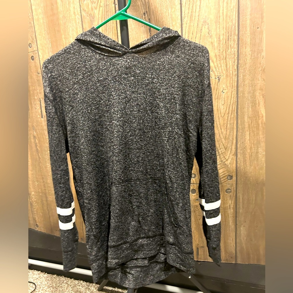 Grey old navy sweater